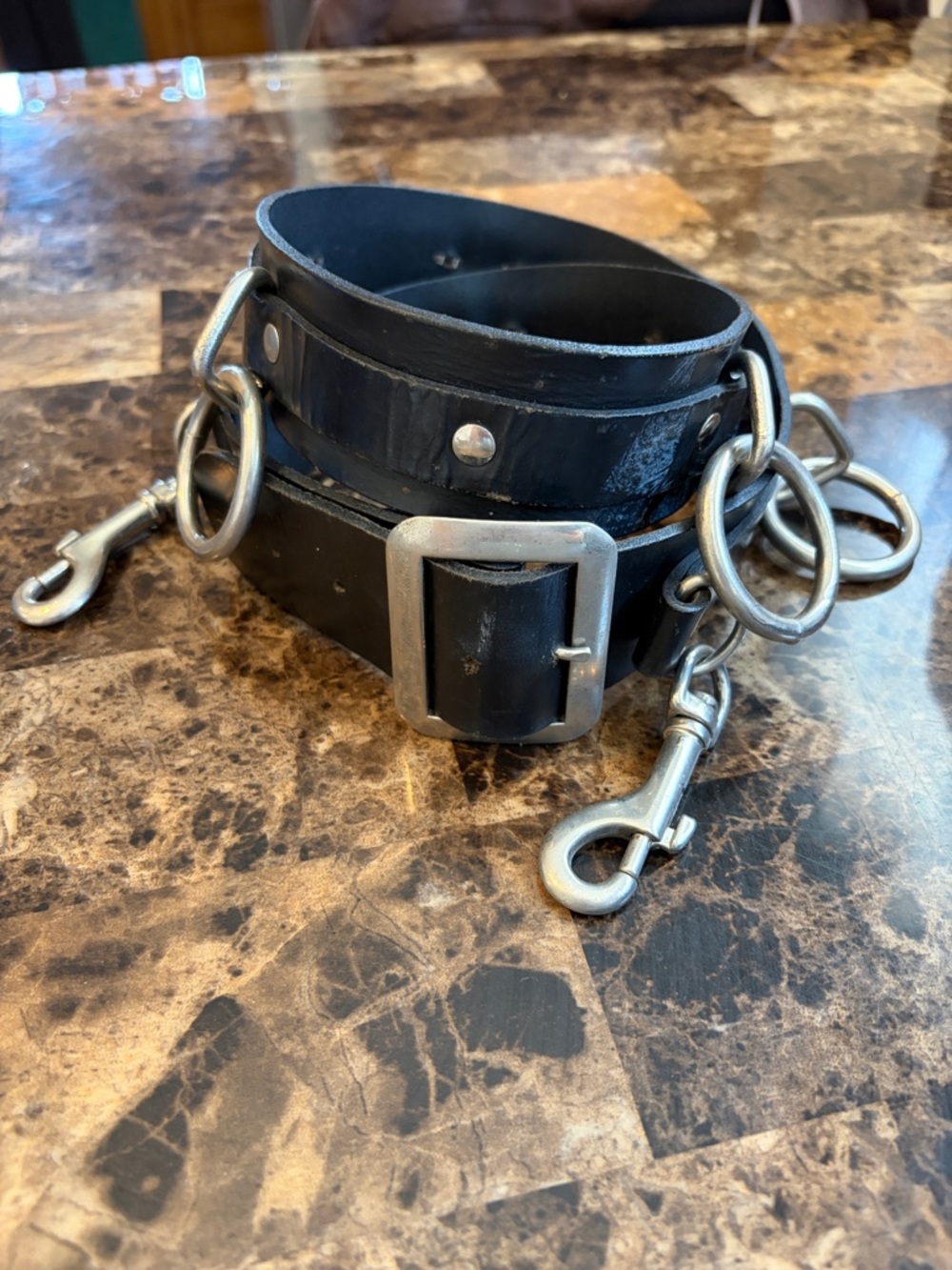 leather ring “bondage belt”
